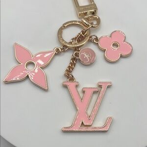 1194. LV Pink and Gold Floral Key Holder